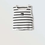 CROPPED TOP ΜΕ ΡΙΓΕΣ