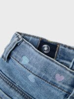 SLIM DENIM SHORT MEDIUM BLUE -HEARTS - Image 5